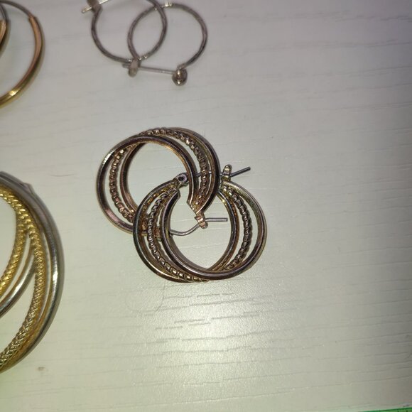 Lot 4 Pairs Earrings Vintage Gold Silver Tones Loops Hoops Bundle Pcs - Picture 3 of 7